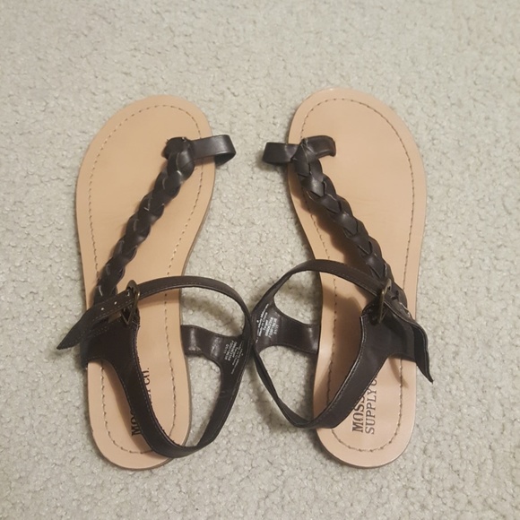 Mossimo - Picture 2 of 8